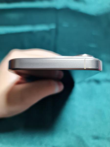 Apple iPhone 16 Pro