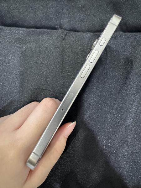 Apple iPhone 16 Pro
