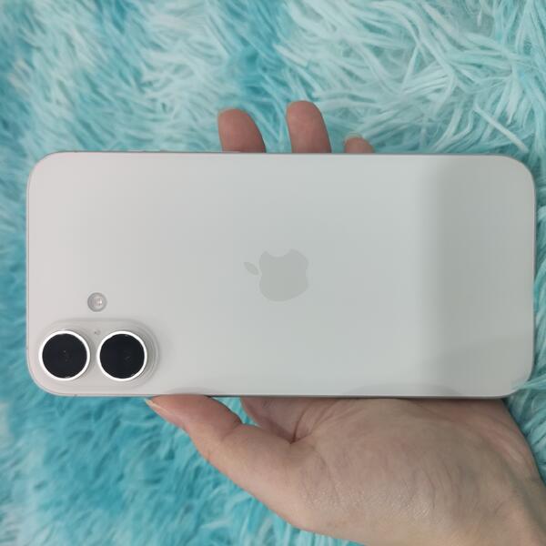 Apple iPhone 16 Plus