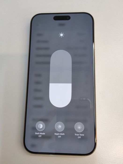 Apple iPhone 16 Pro Max — photo 9 of 10