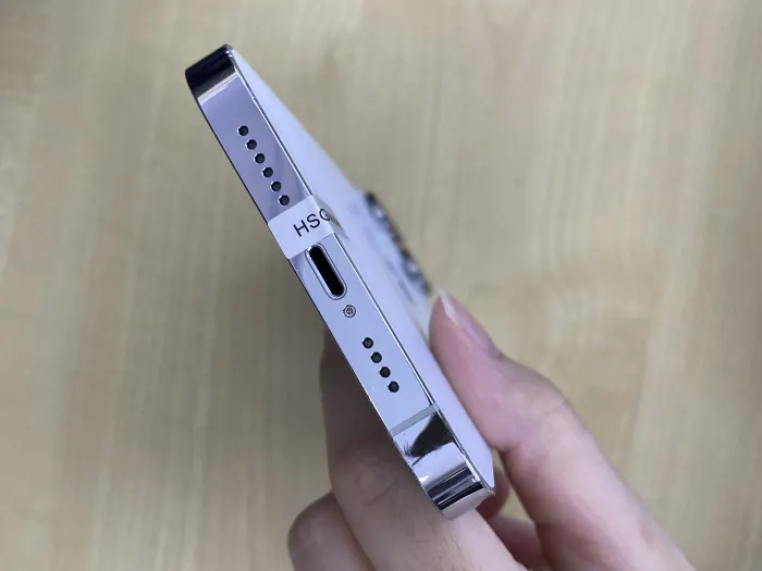 Apple iPhone 14 Pro Max — photo 4 of 10