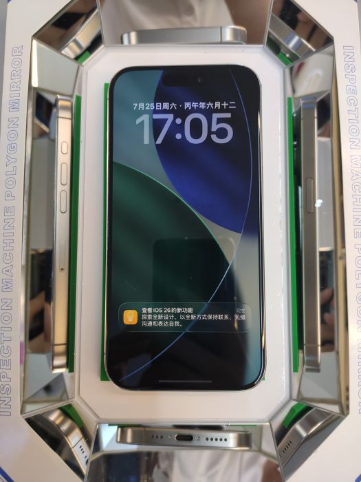 Apple iPhone 15 Pro — photo 3 of 10