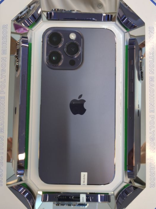 Apple iPhone 14 Pro Max — photo 2 of 10