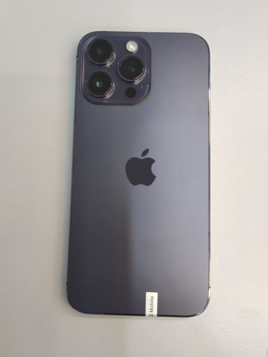 Apple iPhone 14 Pro Max — photo 4 of 10