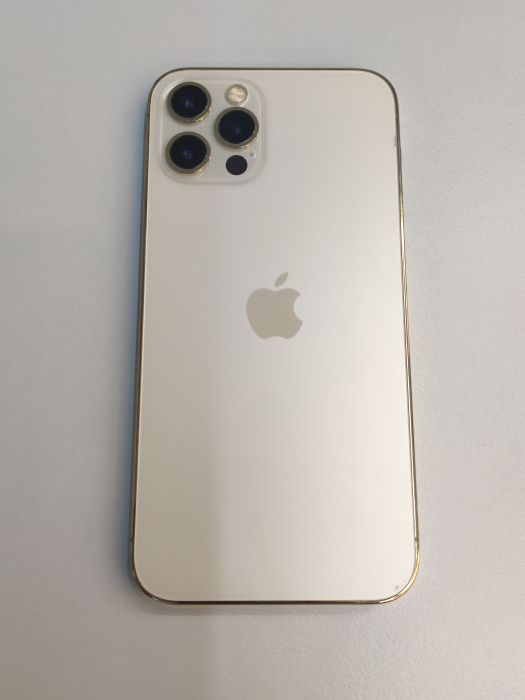 Apple iPhone 12 Pro — photo 4 of 10