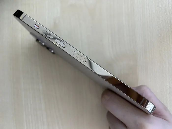 Apple iPhone 13 Pro Max — photo 4 of 10