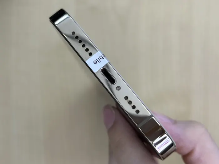 Apple iPhone 13 Pro Max — photo 7 of 10