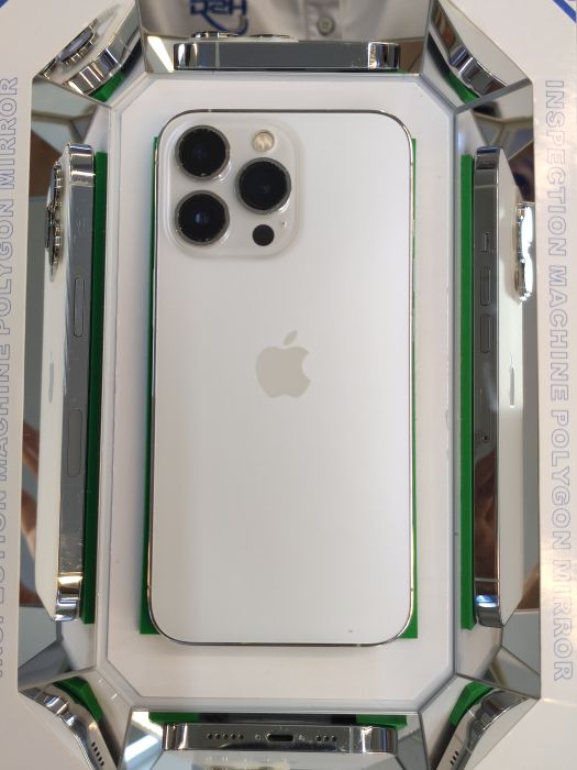 Apple iPhone 13 Pro — photo 11 of 11