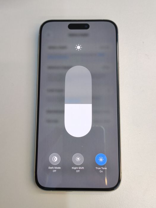 Apple iPhone 15 Pro Max — photo 9 of 10
