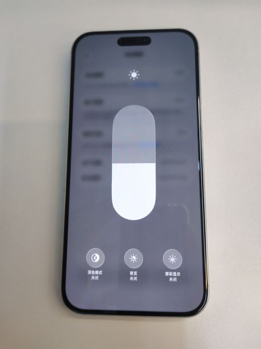 Apple iPhone 16 Pro Max — photo 7 of 10