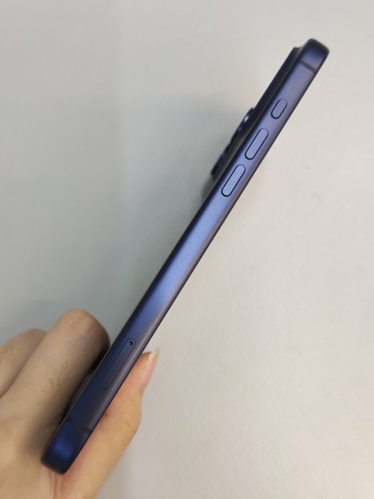 Apple iPhone 17 Pro Max — photo 5 of 10