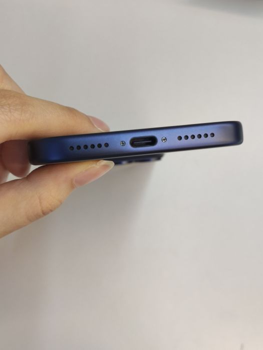 Apple iPhone 17 Pro Max — photo 7 of 10