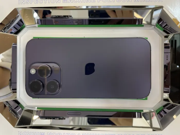 Apple iPhone 14 Pro — photo 10 of 11
