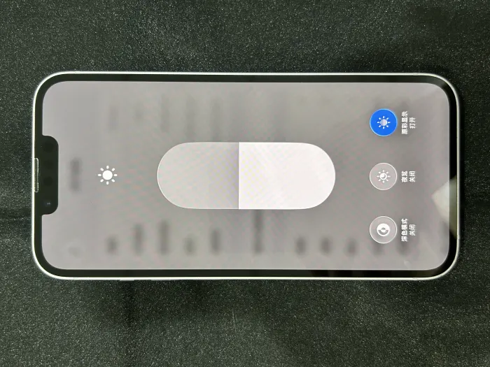 Apple iPhone 14 — photo 1 of 11