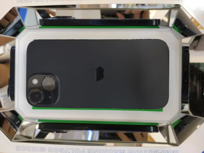 Apple iPhone 15 — photo 9 of 10