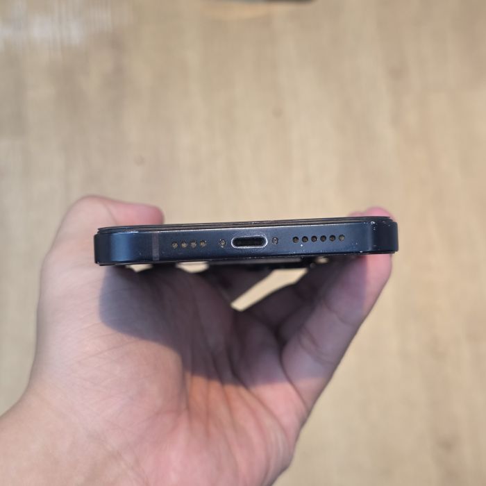 Apple iPhone 14 Plus — photo 4 of 8
