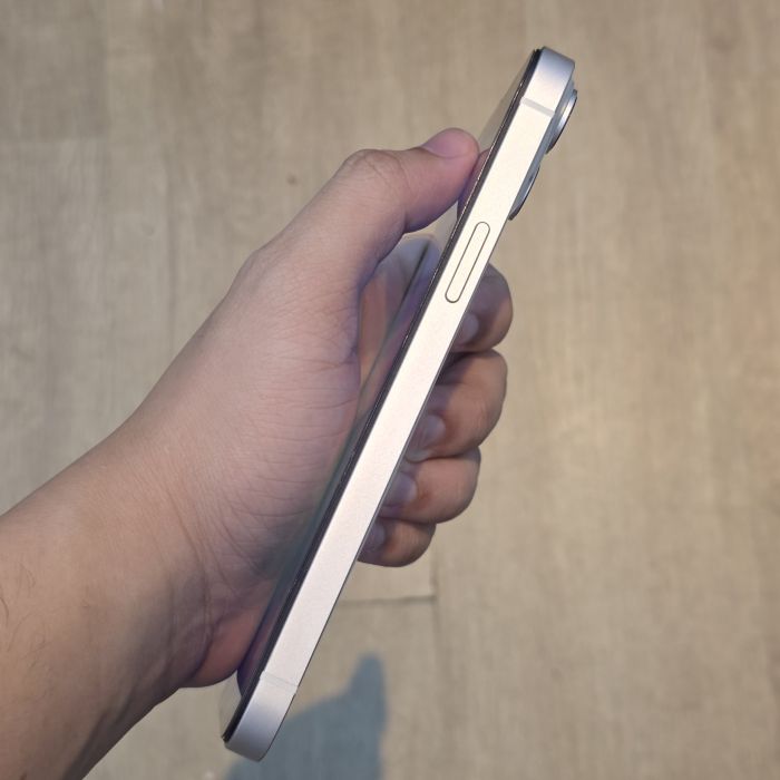 Apple iPhone 14 Plus — photo 3 of 8
