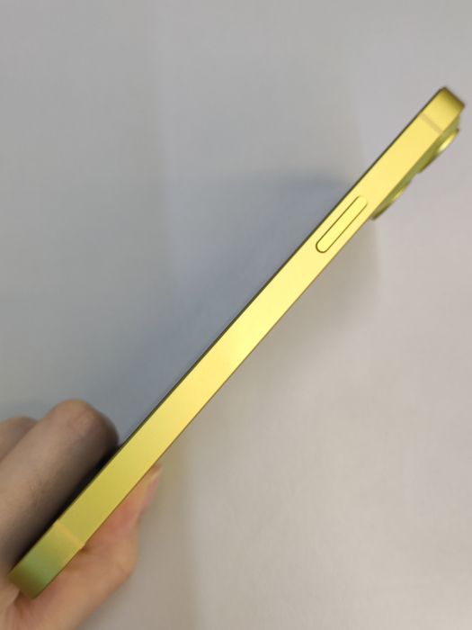 Apple iPhone 14 Plus — photo 4 of 8