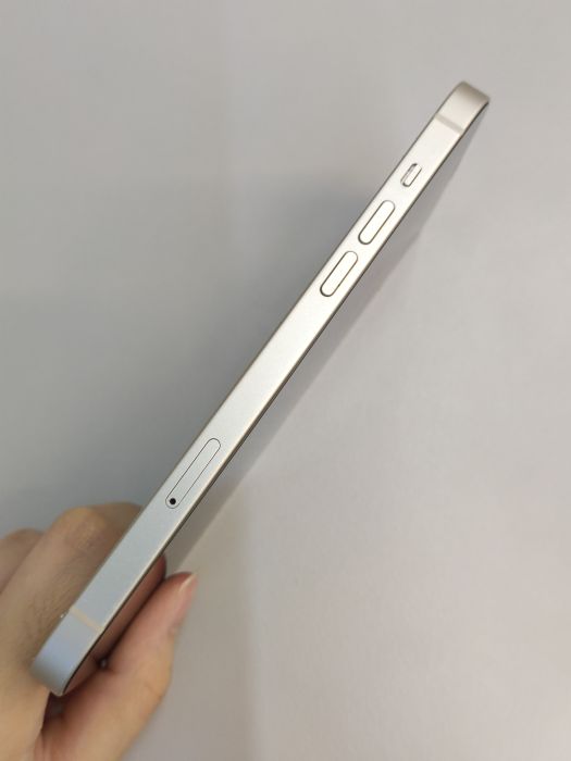 Apple iPhone 14 Plus — photo 3 of 8