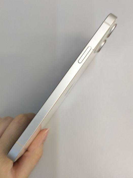 Apple iPhone 14 Plus — photo 4 of 8