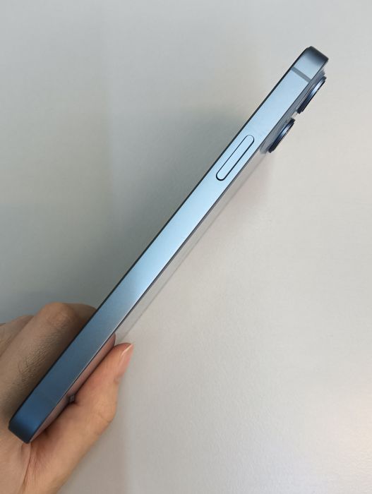 Apple iPhone 14 Plus — photo 5 of 10