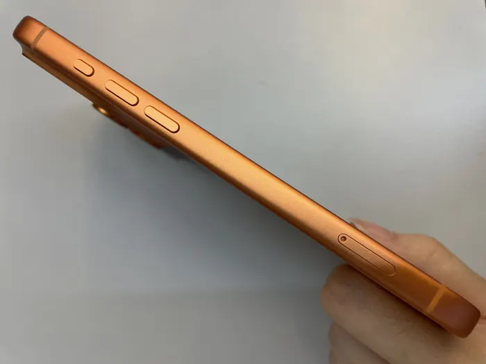 Apple iPhone 17 Pro Max — photo 1 of 10