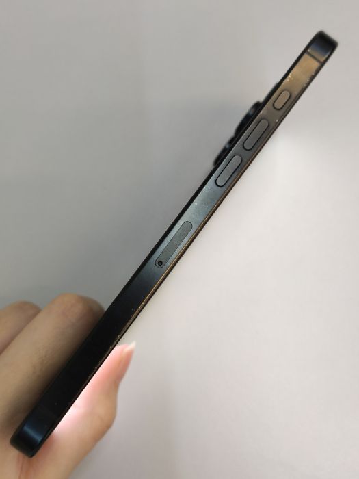 Apple iPhone 16 Pro Max — photo 3 of 8