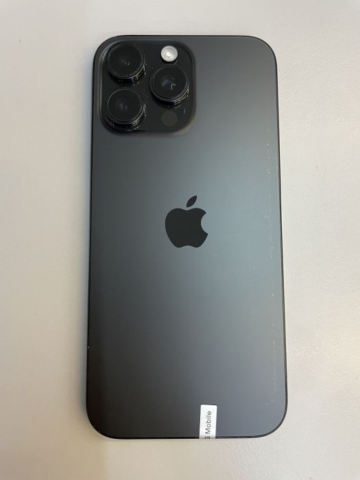 Apple iPhone 16 Pro Max — photo 6 of 10