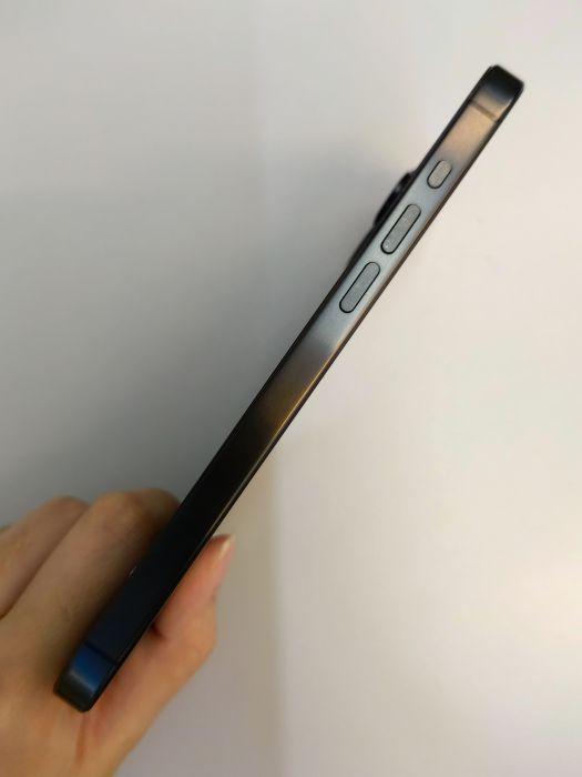Apple iPhone 15 Pro Max — photo 5 of 10