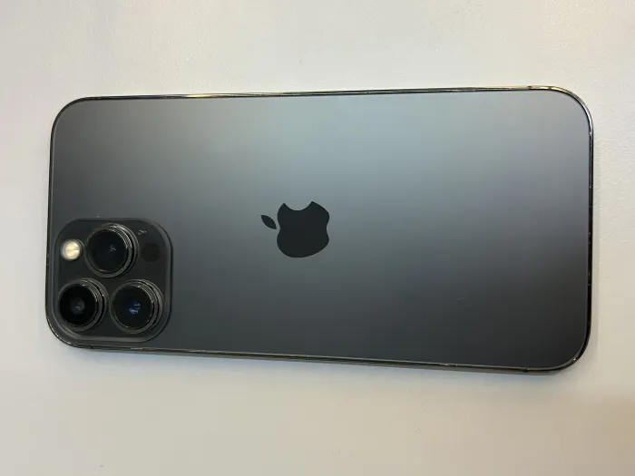 Apple iPhone 13 Pro Max — photo 1 of 10