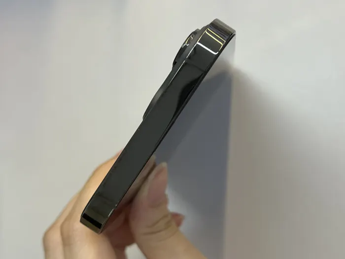 Apple iPhone 13 Pro Max — photo 5 of 10