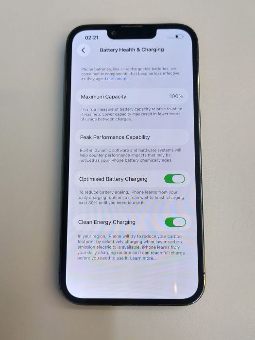 Apple iPhone 13 Pro — photo 9 of 10