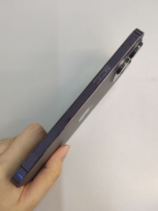 Apple iPhone 14 Pro Max — photo 6 of 10