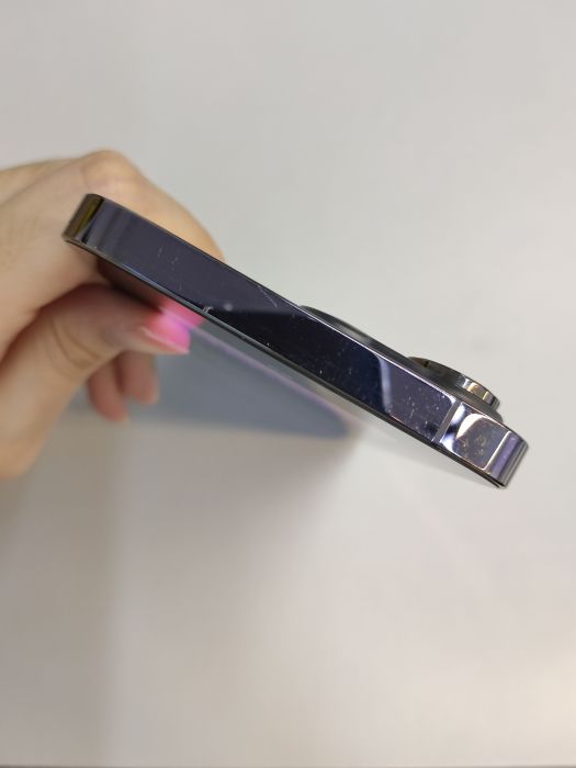 Apple iPhone 14 Pro Max — photo 8 of 10