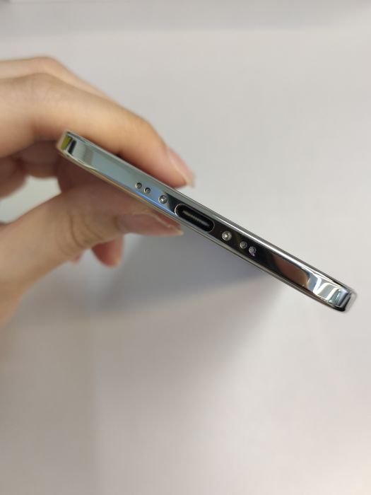 Apple iPhone 17 Air — photo 5 of 10