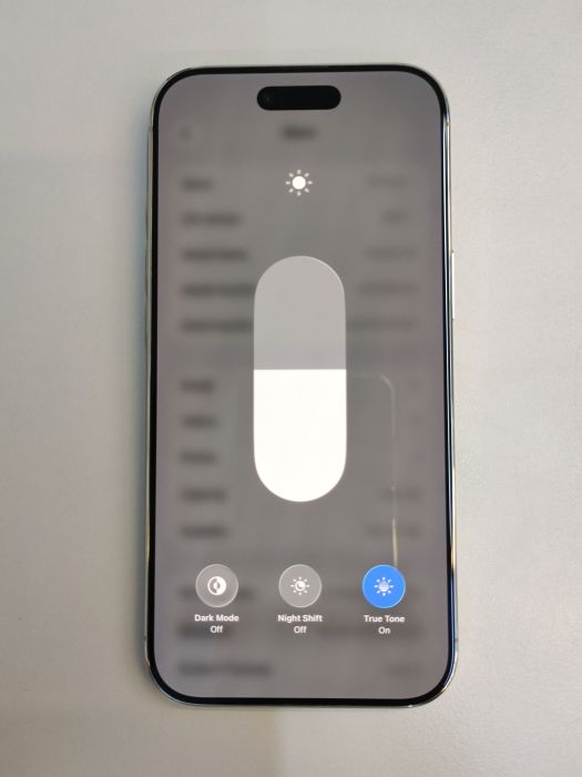 Apple iPhone 17 Air — photo 7 of 10