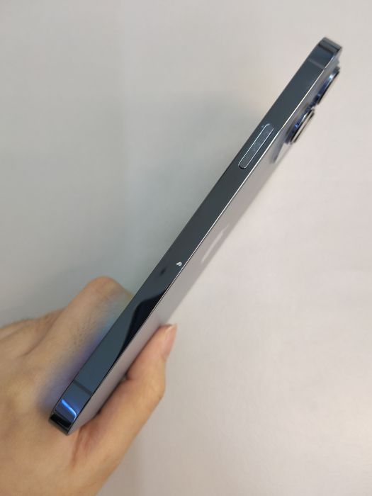 Apple iPhone 13 Pro Max — photo 6 of 10