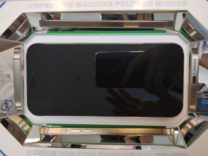Apple iPhone 16 Pro Max — photo 3 of 10
