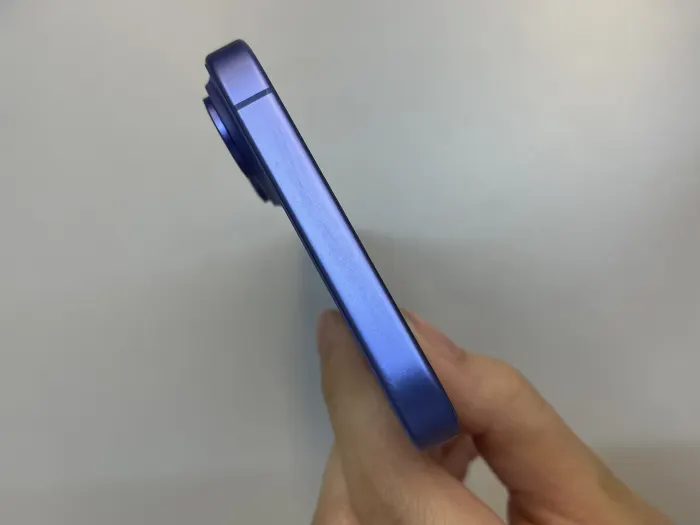 Apple iPhone 16 Plus — photo 7 of 10