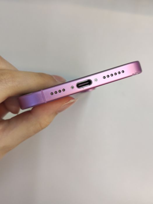 Apple iPhone 16 Plus — photo 5 of 10