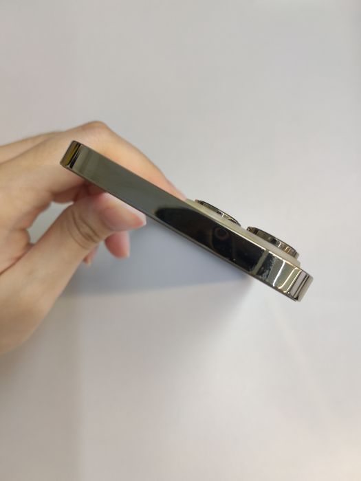 Apple iPhone 14 Pro Max — photo 6 of 8