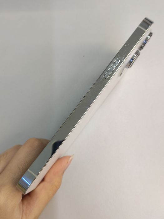 Apple iPhone 14 Pro Max — photo 5 of 10
