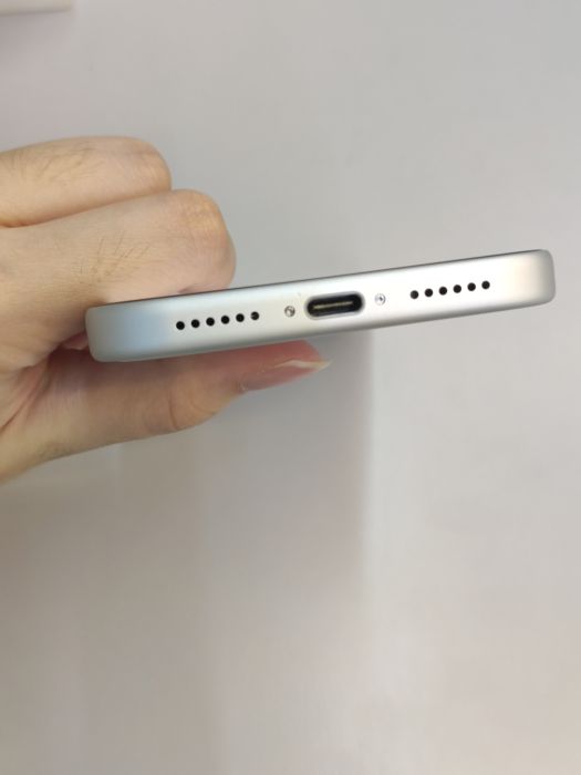 Apple iPhone 17 Pro Max — photo 5 of 9