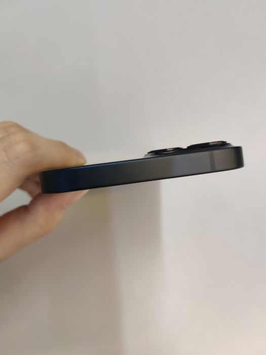 Apple iPhone 13 — photo 6 of 8