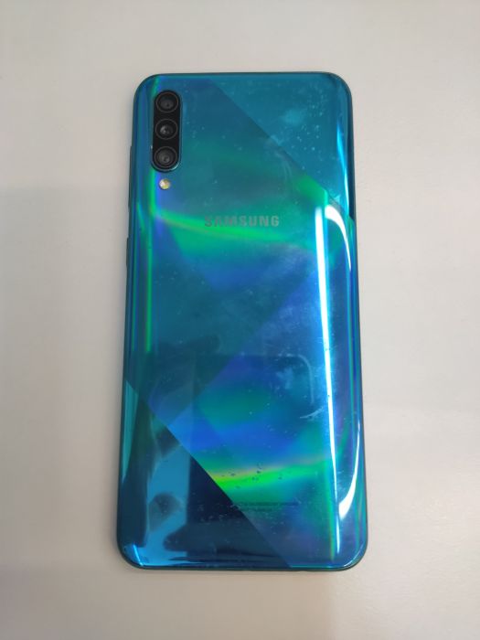 Samsung Galaxy A50S — photo 2 of 7