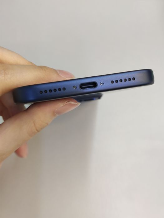 Apple iPhone 17 Pro Max — photo 7 of 10