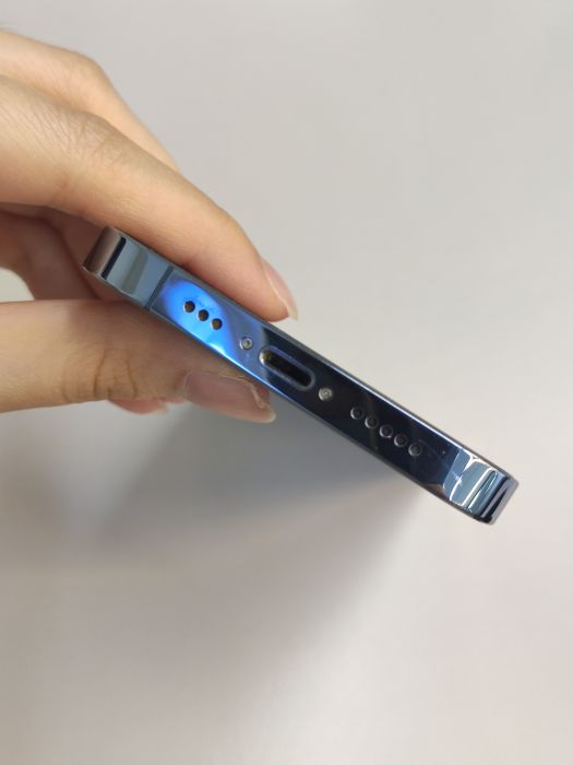 Apple iPhone 13 Pro — photo 5 of 8