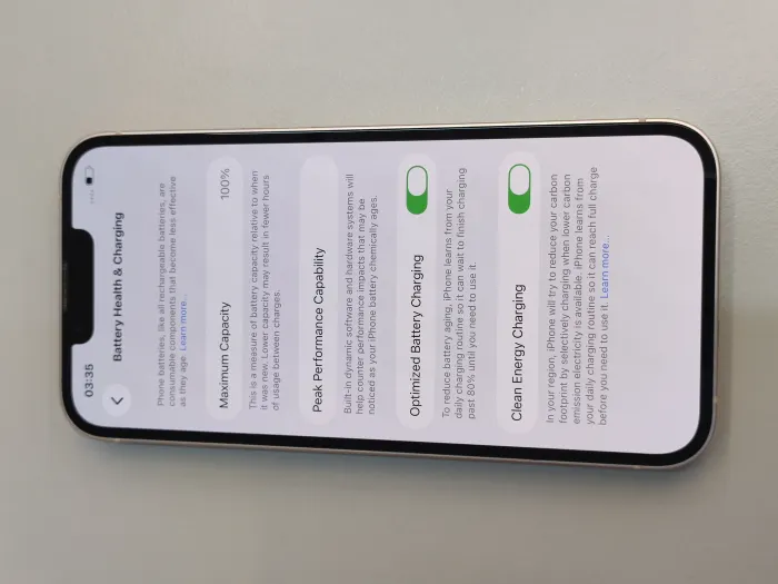 Apple iPhone 13 — photo 6 of 10