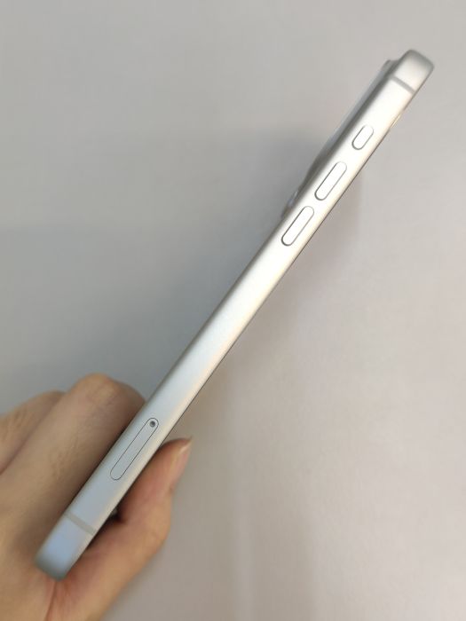 Apple iPhone 17 Pro Max — photo 4 of 8