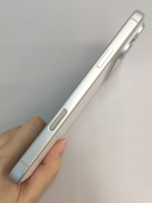 Apple iPhone 17 Pro Max — photo 5 of 8